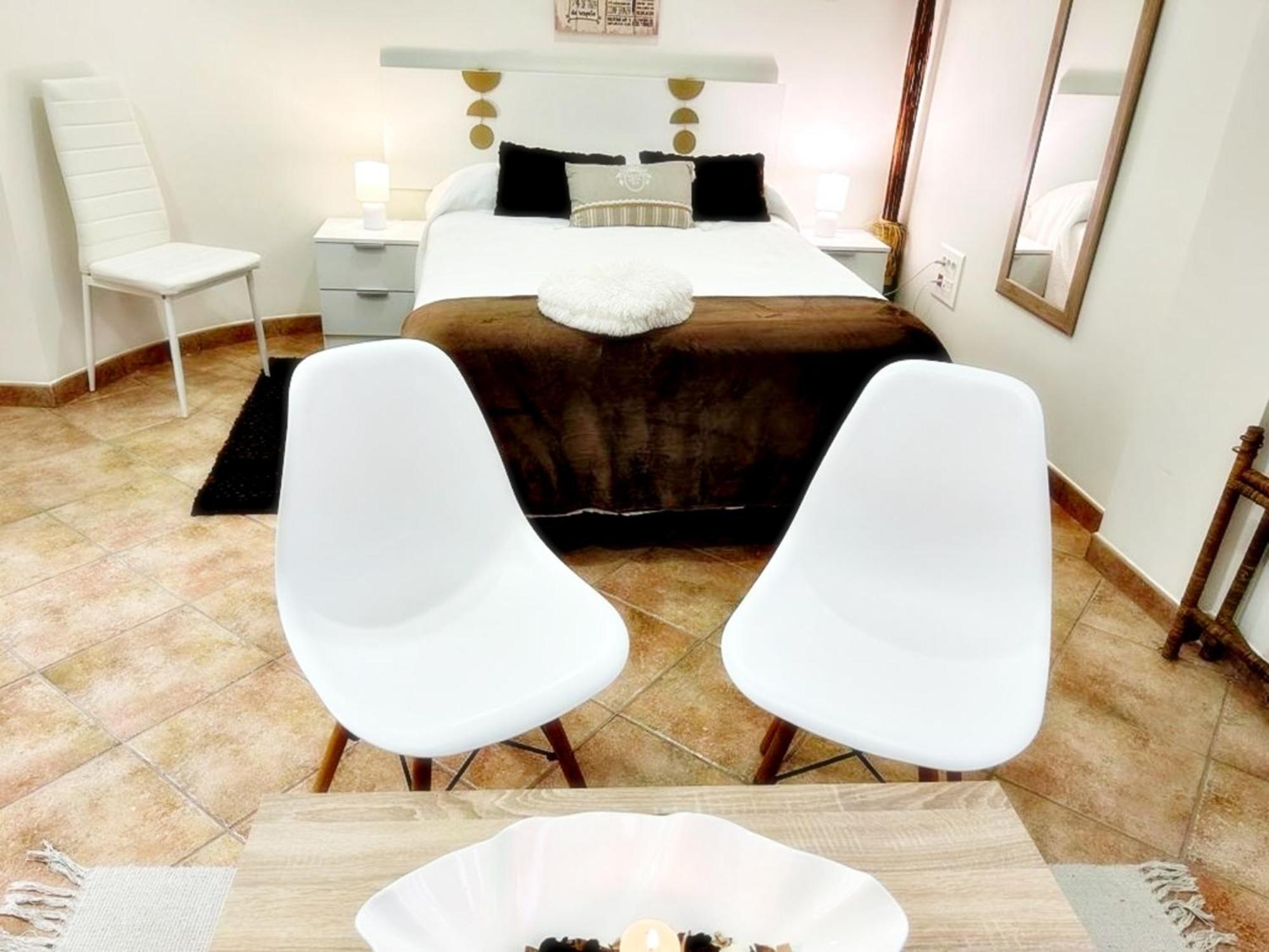 Holibai, Rulina , Single Private Ensuite, ไบโยนา ภายนอก รูปภาพ